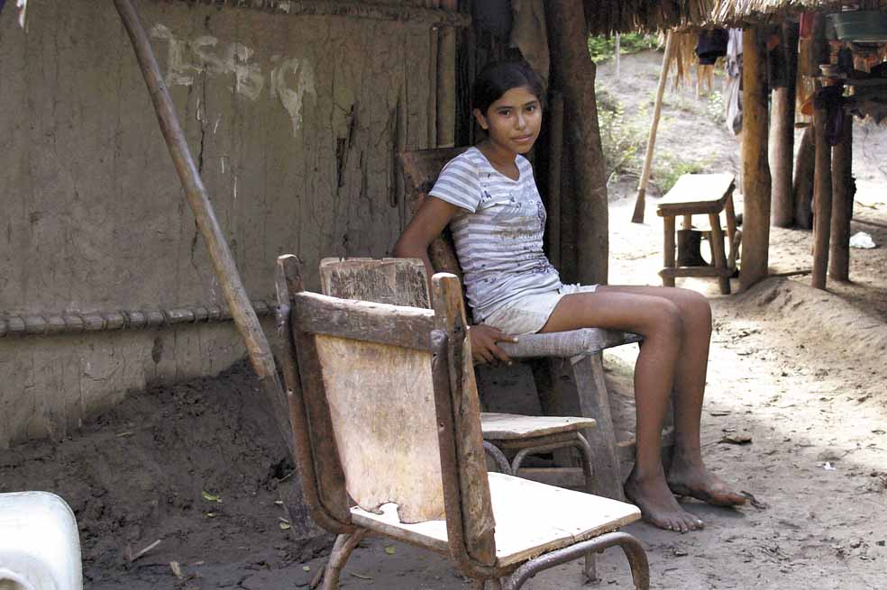 Jessica  la niña que no puede estudiar por falta de vías