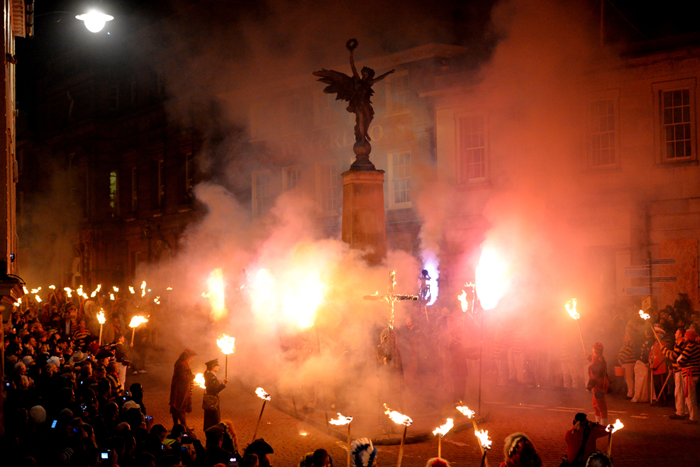 Las raíces de la festividad Samhain que se celebra el 31 de octubre,  tiene sus raíces en las antiguas tradiciones celtas de Irlanda y Escocia.