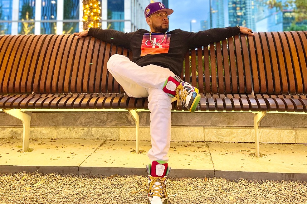 Con su sencillo “Se toca”, el artista Rebelde NY se da a conocer en la música