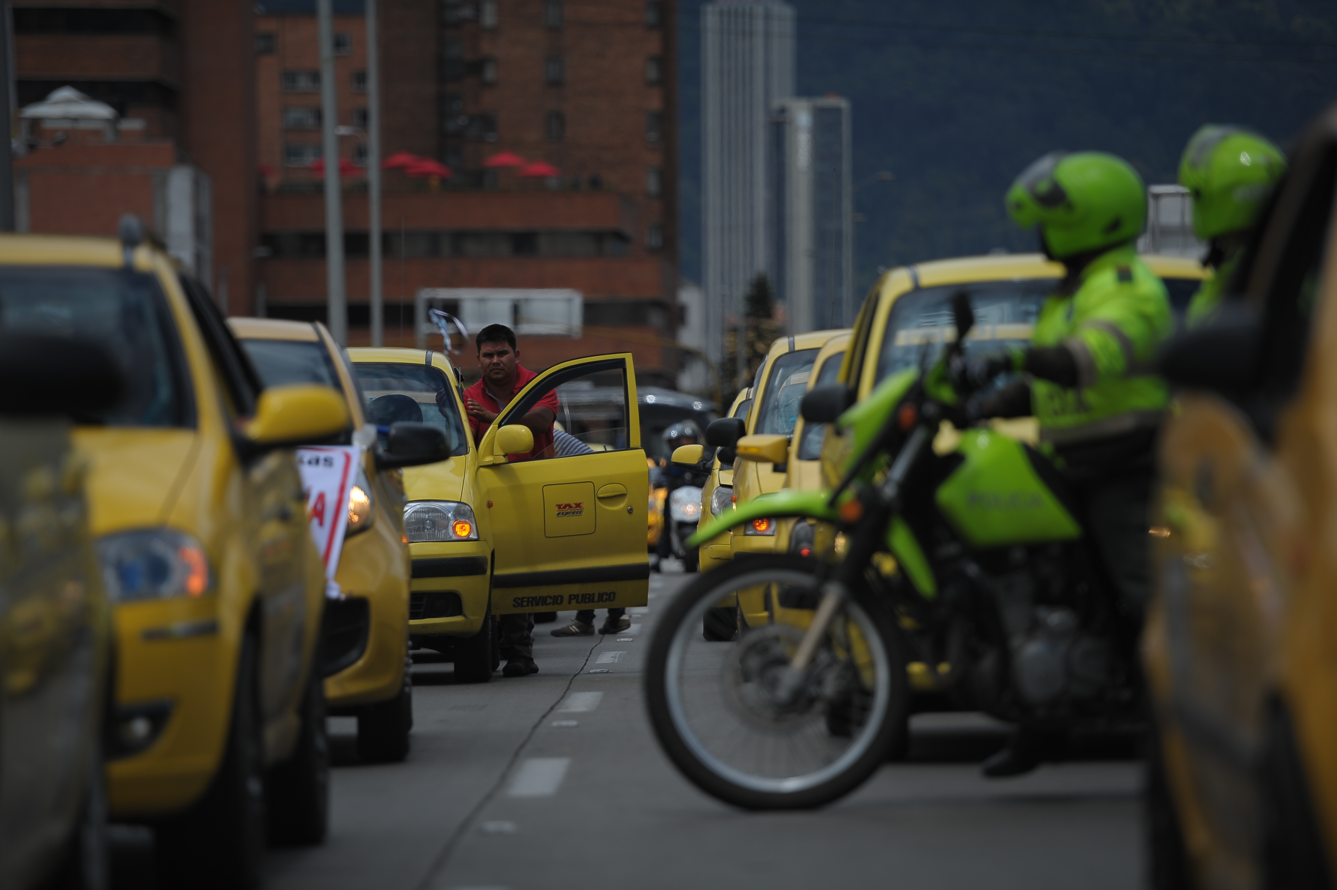 Paro de taxistas en Medellín y Valle del Aburrá:   ¿qué tienen previsto?