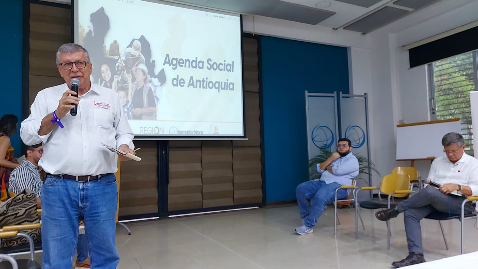 Cinco candidatos a la Gobernación de Antioquia, convocados por una alianza de organizaciones de la sociedad civil, se comprometieron con una agenda social en caso de resultar electos el 29 de octubre de 2023.