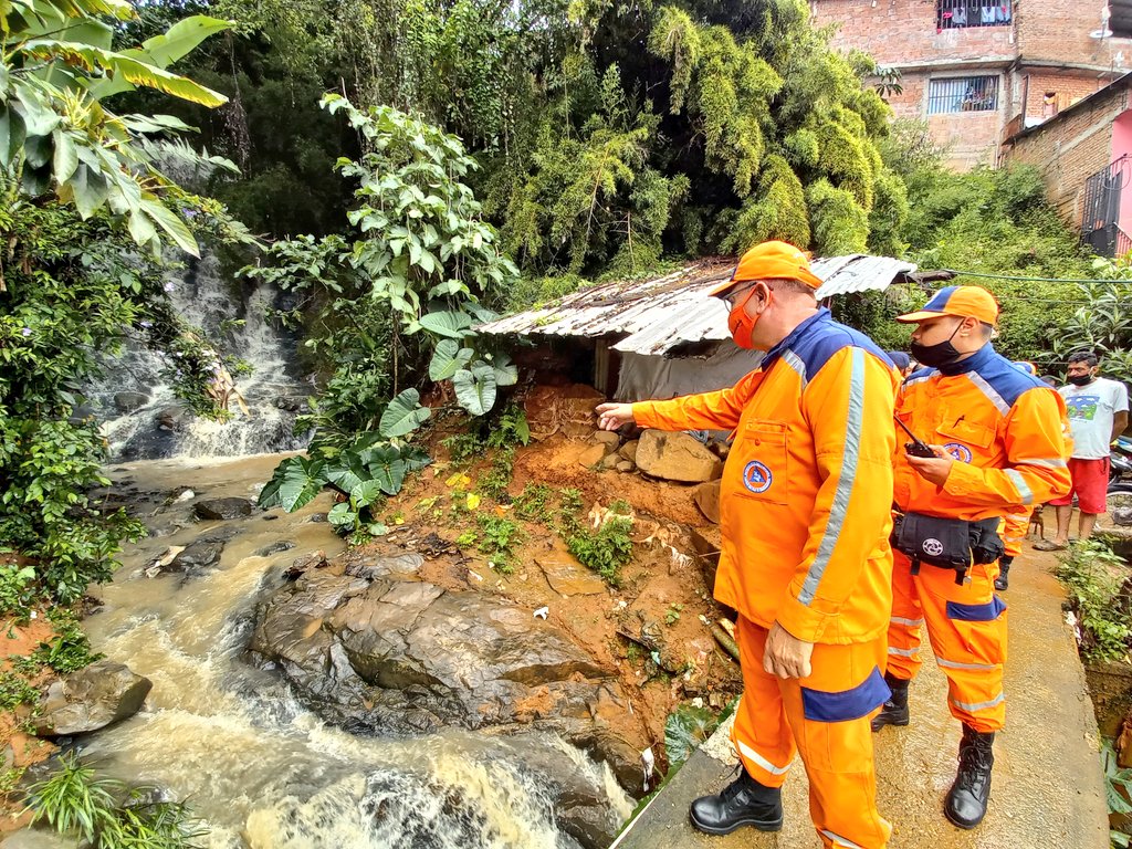 Lluvias en Cali: una niña de cuatro años y su madre murieron tras deslizamiento de tierra
