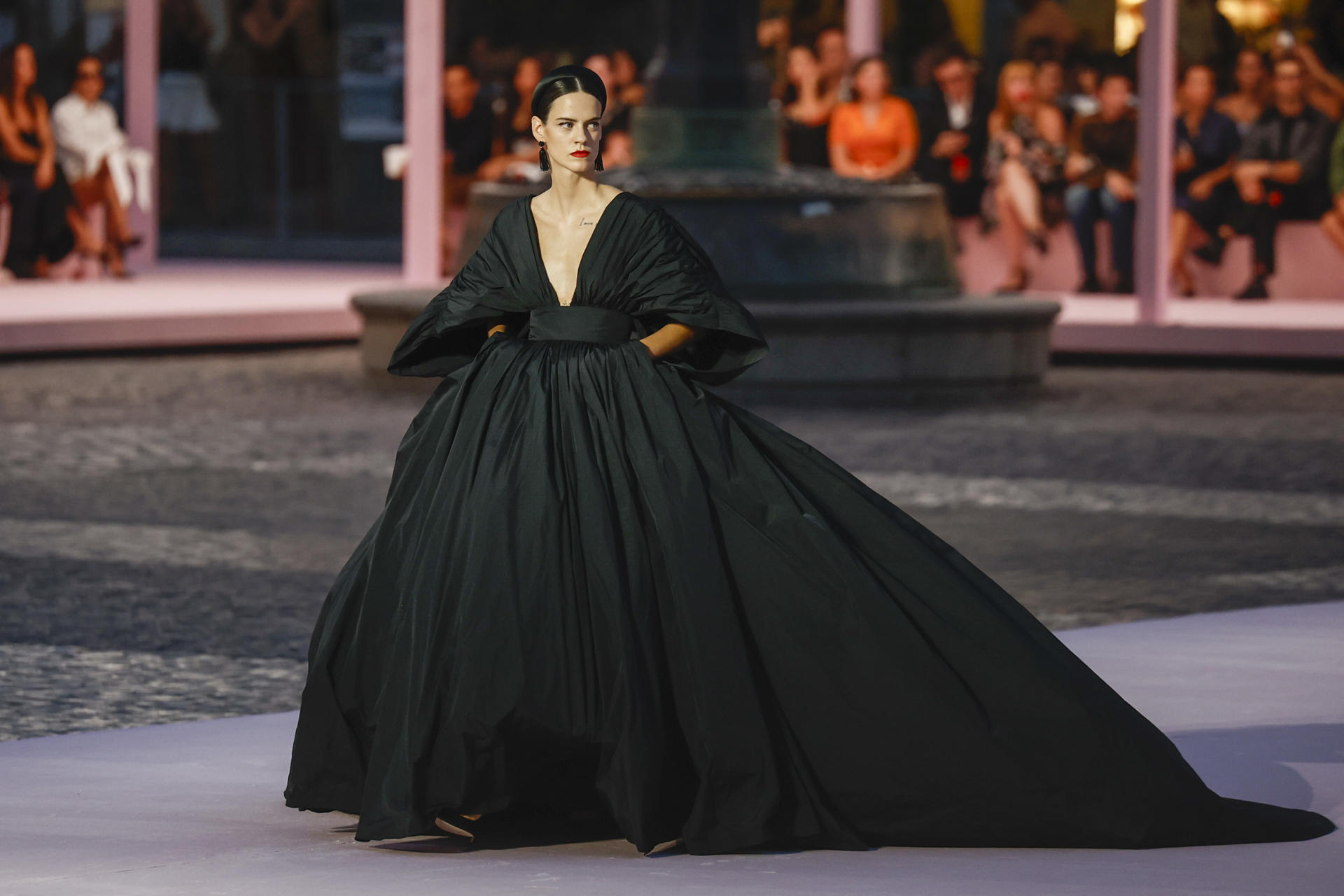 Carolina Herrera realizó, por primera vez, su desfile principal en Madrid