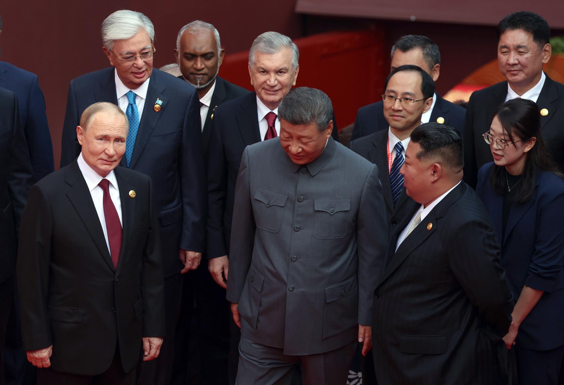 Trump revela que siguió de cerca reunión de Xi, Putin y Kim Jong-un en China