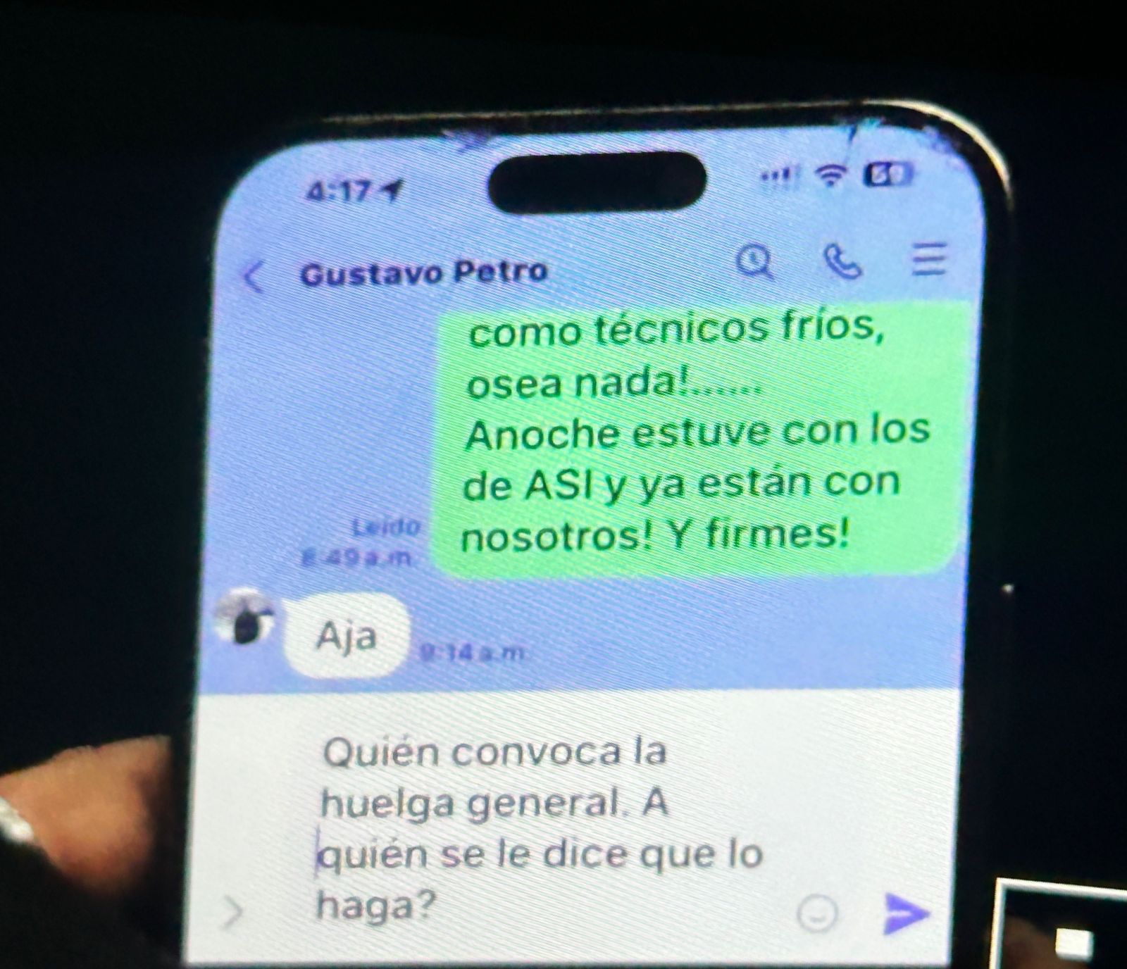 Chats entre el presidente Gustavo Petro y el ministro del Interior, Armando Benedetti, tras el hundimiento de la consulta popular.