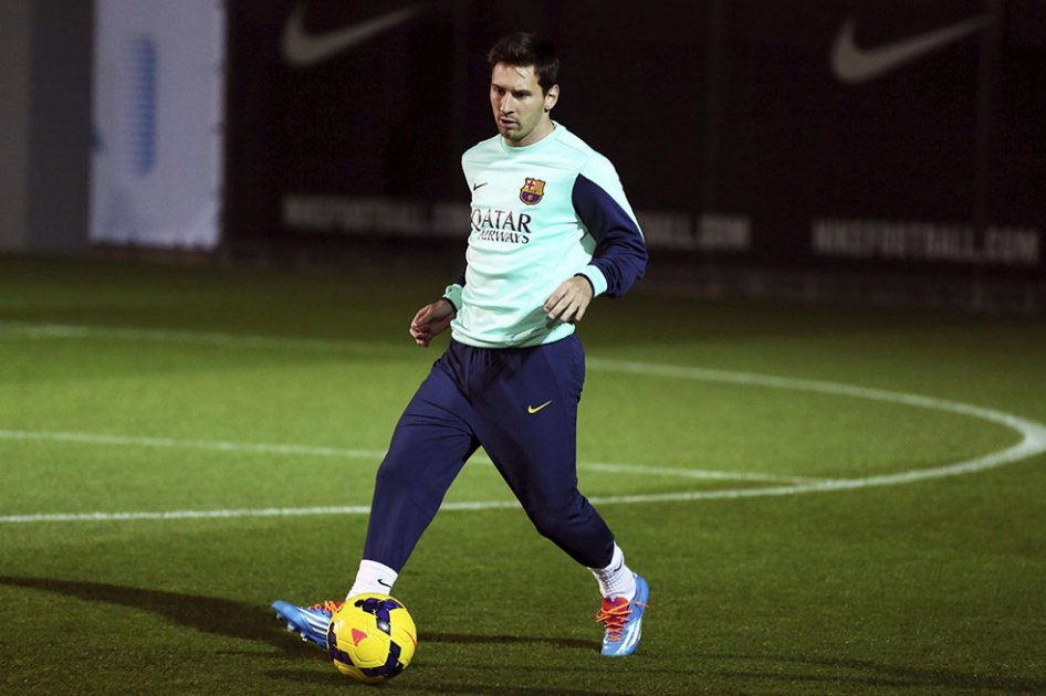 Lionel Messi regresó a entrenamientos con el Barcelona
