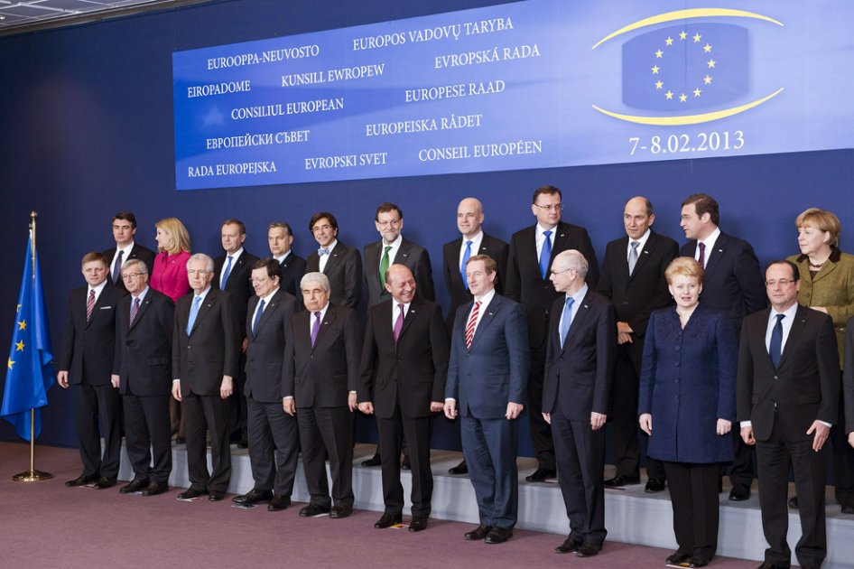 UE, en maratónica reunión para acordar presupuesto de 2014-2020