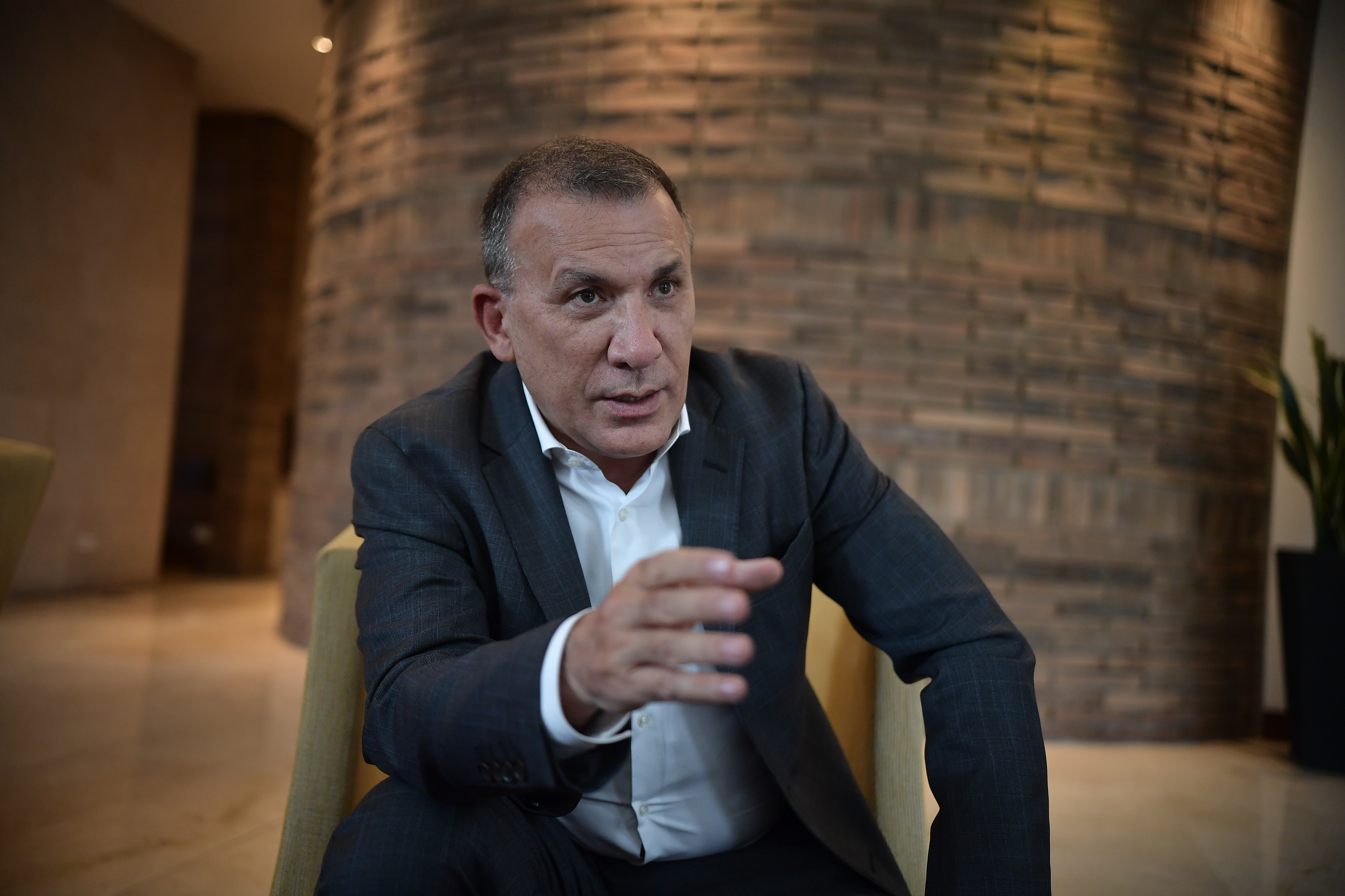 Roy Barreras pide que testimonios de Pastor Alape y Martín Llanos sean públicos