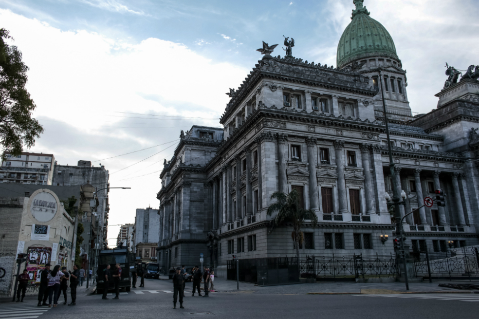 Economía argentina entró en recesión