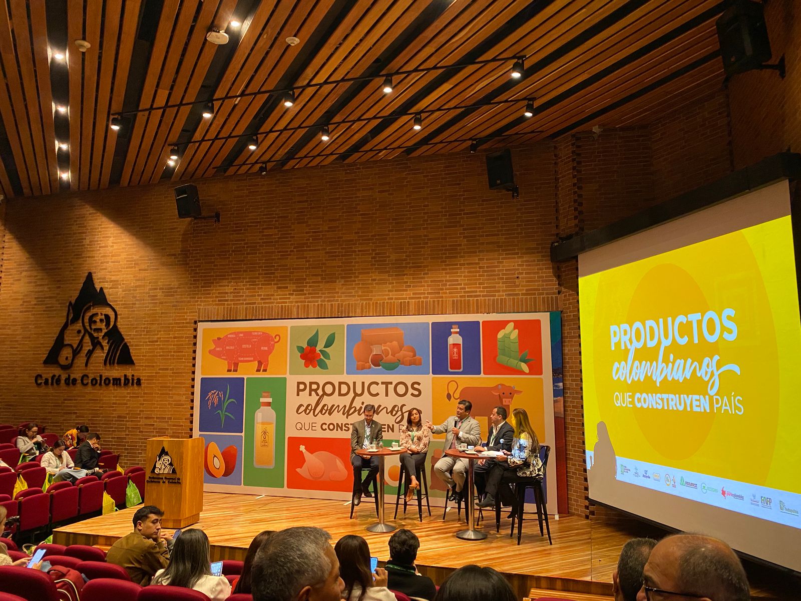 “Productos Colombianos que Construyen País”: una apuesta por la identidad y el campo