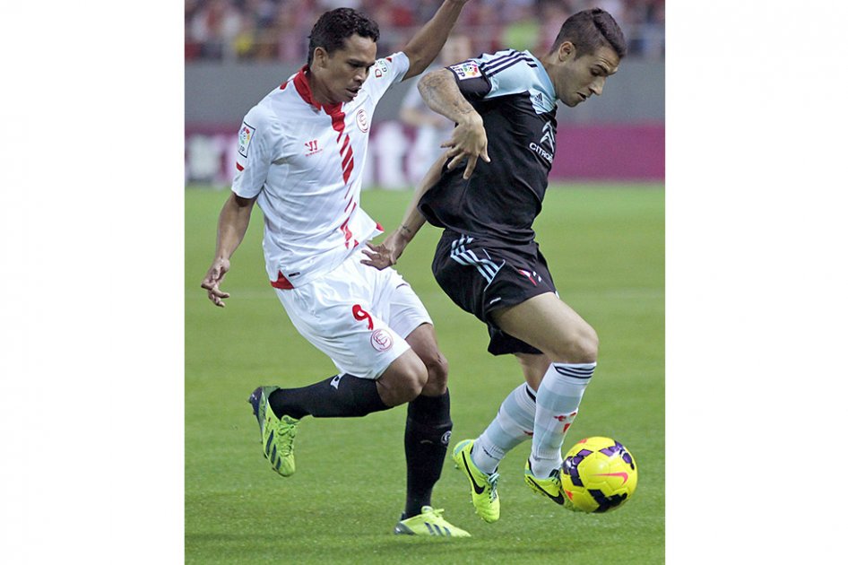 Con Carlos Bacca los últimos 10 minutos, Sevilla clasificó en la Europa League