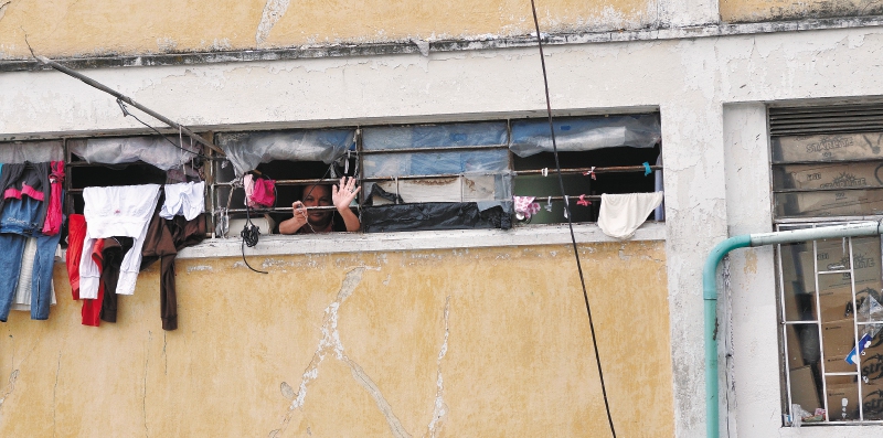 Reclusa abusada en cárcel El Pedregal pide protección y casa por cárcel
