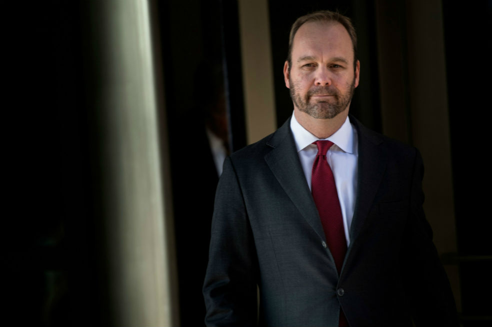Rick Gates es el primer miembro de campaña de Trump en admitir delito