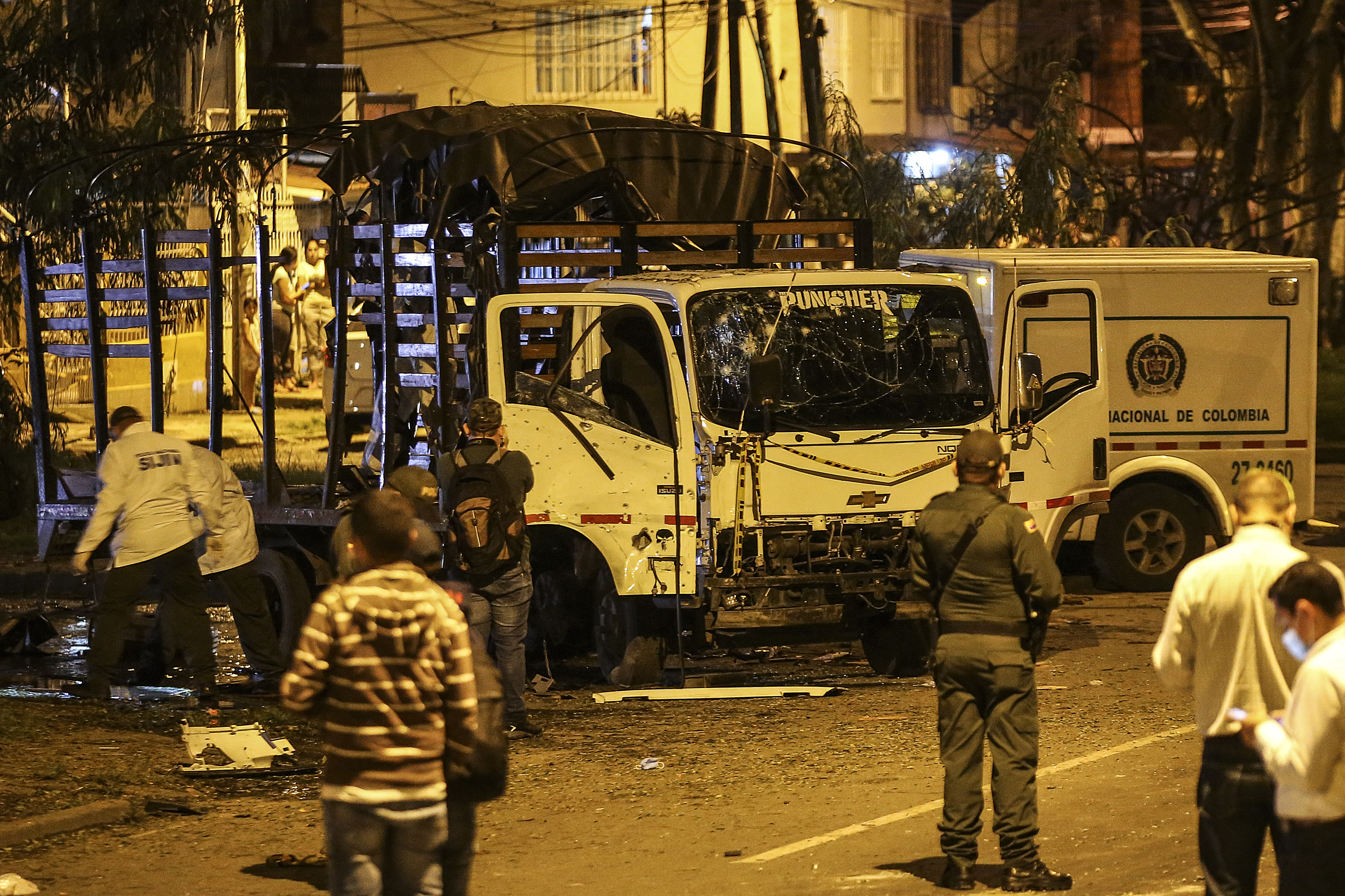 Atentado dejó 15 policías del Esmad heridos en Cali