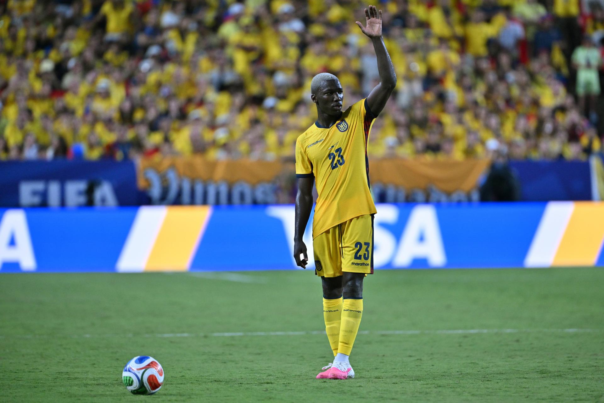 KANSAS CITY (United States), 20/06/2026.- Moises Caicedo of Ecuador gestures as he takes a free kick during the FIFA World Cup 2026 group stage match Ecuador against Curacao, in Kansas City, USA, 20 June 2026. EFE/EPA/AMY KONTRAS
