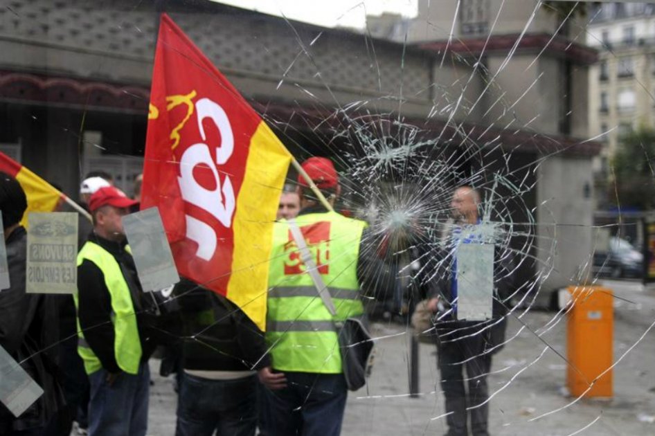 Miles de personas protestan en Francia contra destrucción de empleo