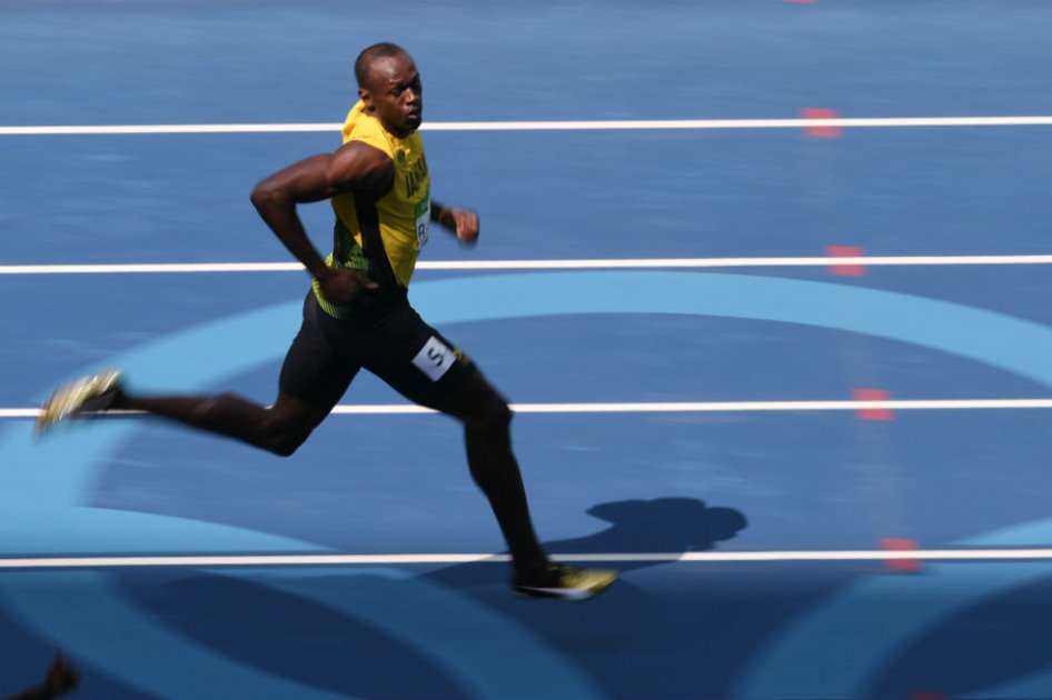 Usain Bolt y un nuevo paso en su sueño de ser futbolista