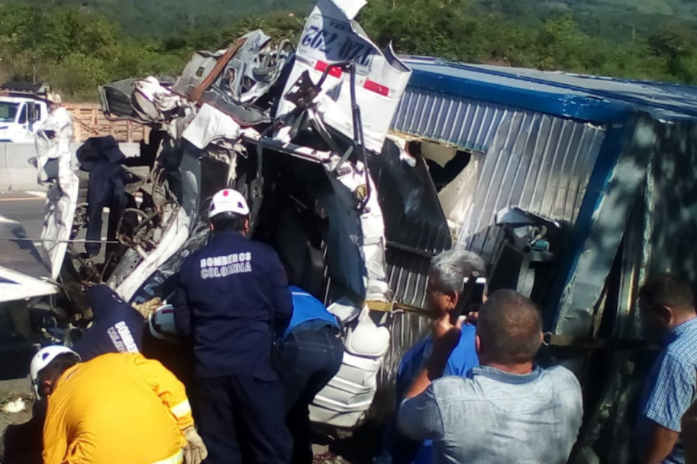 Cinco muertos y seis heridos dejó accidente de tránsito en Cundinamarca