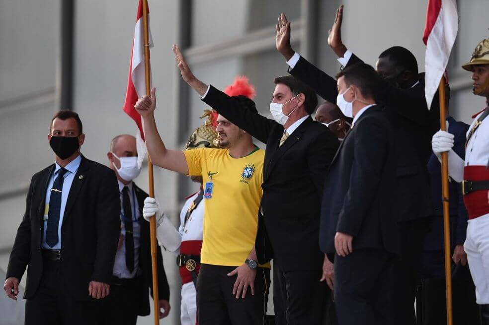 Un nuevo video pone en aprietos a Bolsonaro: dijo que dos gobernadores eran un «estiércol»