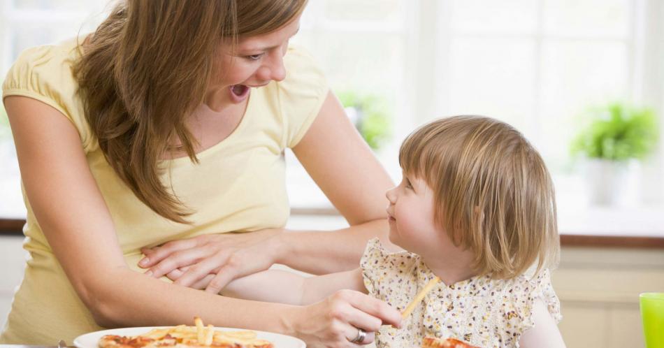 ¿Cómo la mujer actual enfrenta la maternidad?