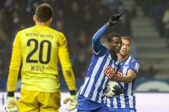 «Adrián Ramos remplazará a Lewandowski en el Borussia Dortmund»
