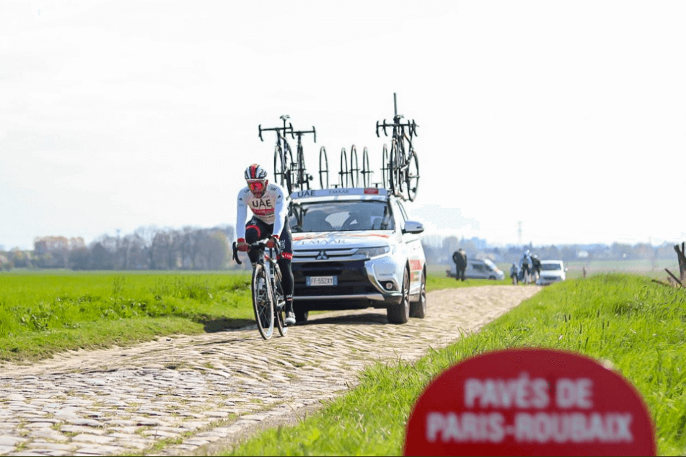 Fernando Gaviria se prepara para la París Roubaix, el tercer monumento de la temporada