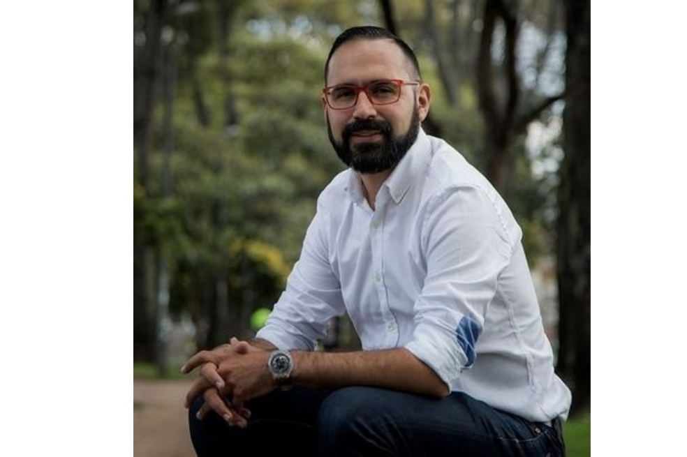 Denuncian a Omar Andrés Camacho por inconsistencias en hoja de vida para Minminas