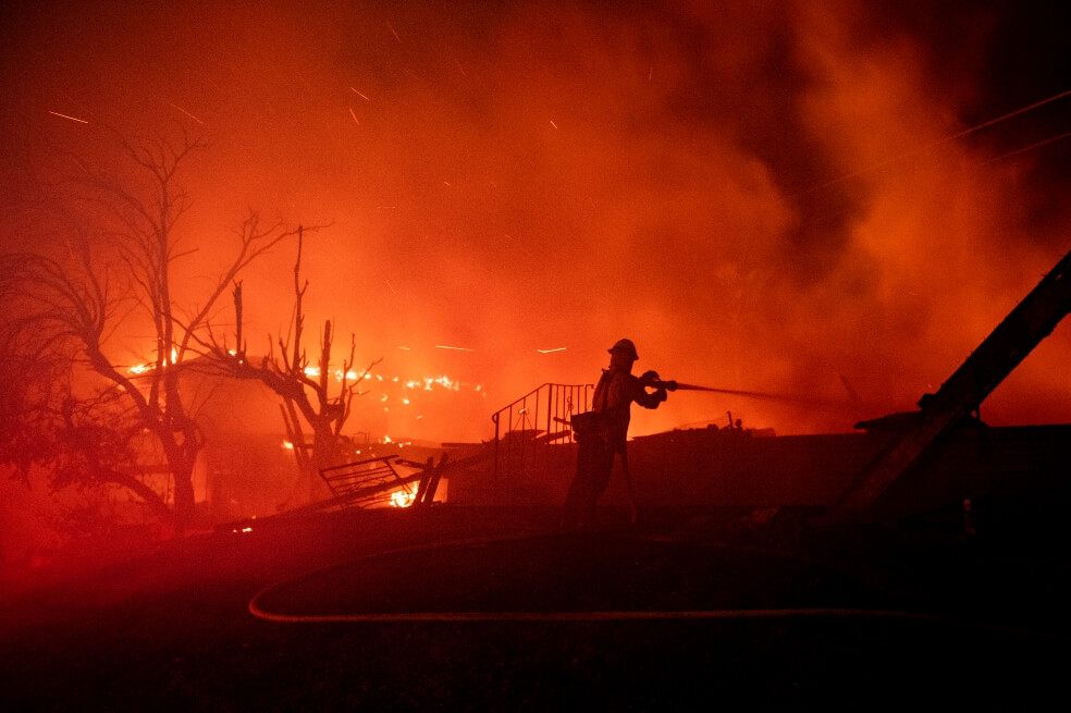 Las claves de los incendios en California y las diferencias con los del año pasado