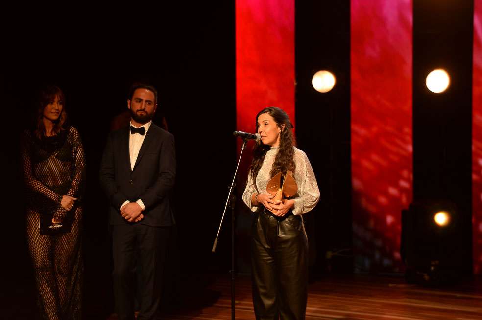 Mejor dirección Laura mora los reyes del mundo