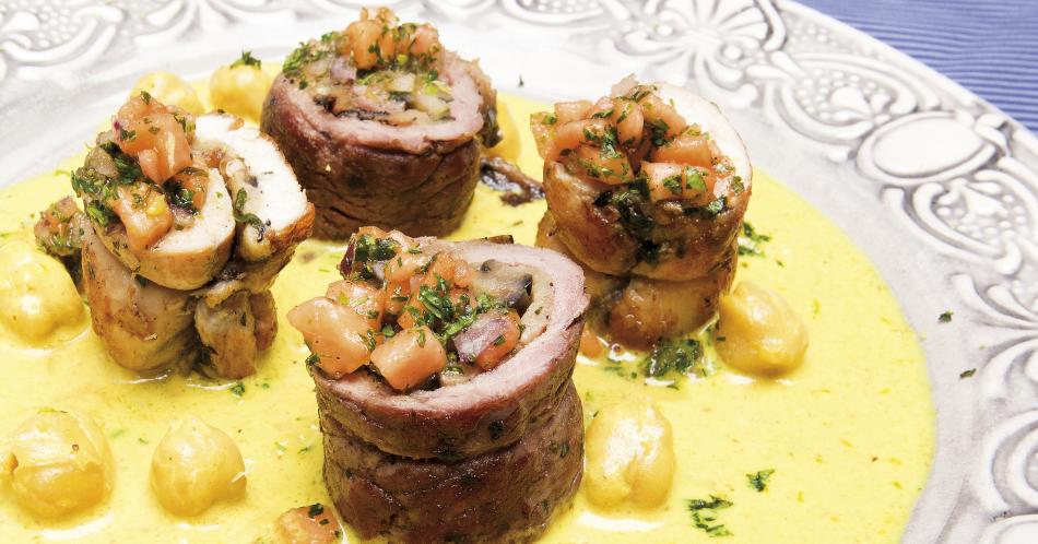 Rollitos de carne y pollo con ají y panela