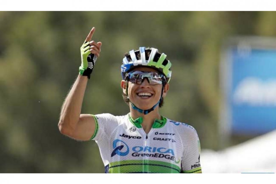 Colombiano Esteban Chaves ganó segunda etapa de la Vuelta a España y es líder