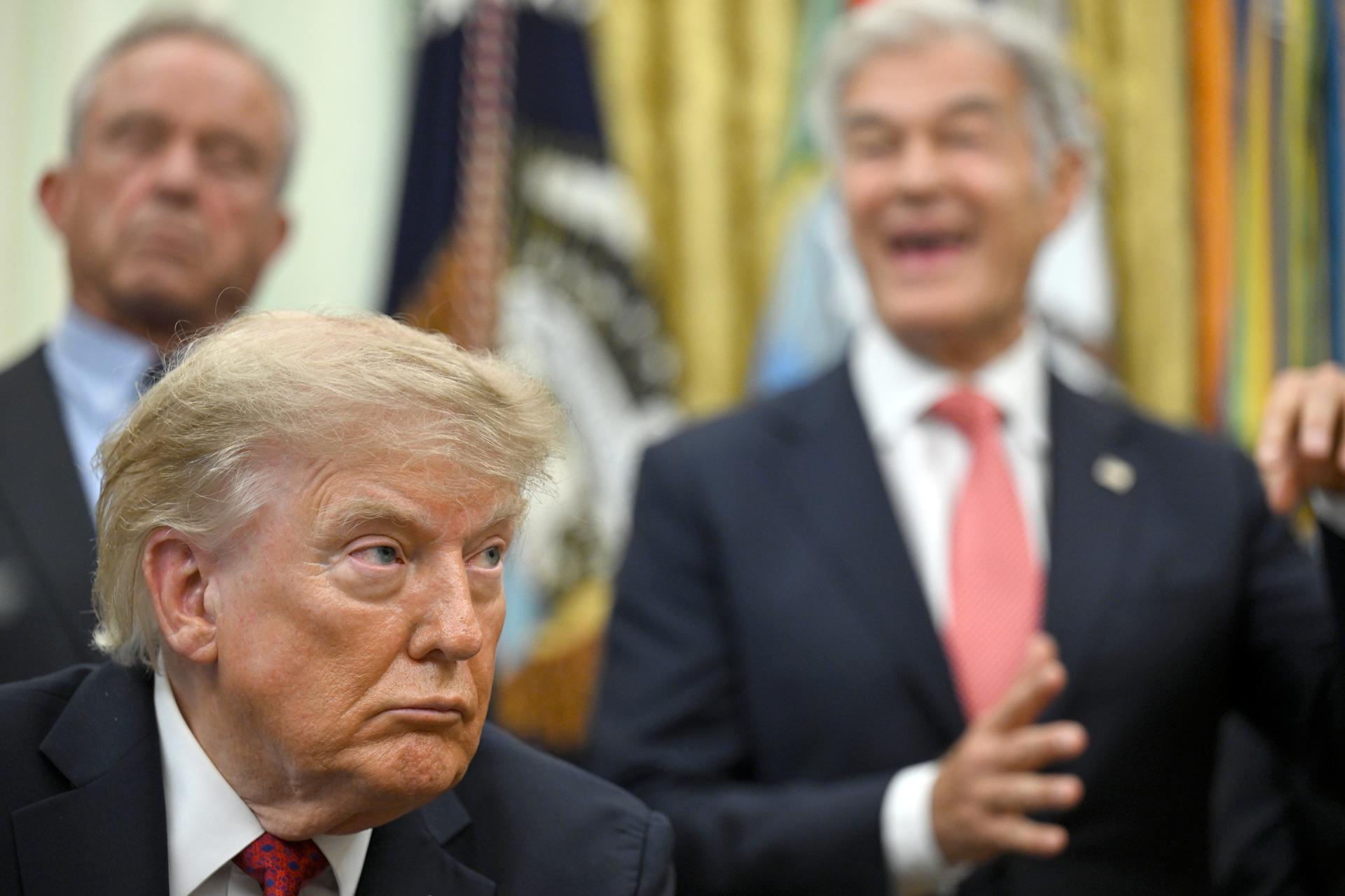 Trump difunde video de IA que muestra la destrucción de una isla petrolera iraní