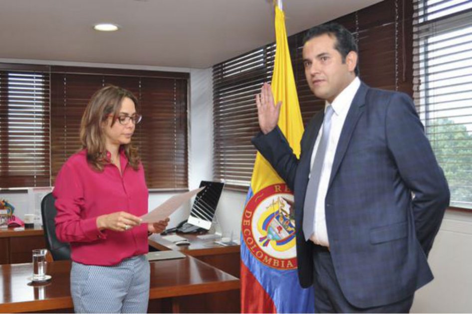 Se posesionó Andrés Eduardo Vásquez como presidente del Icetex