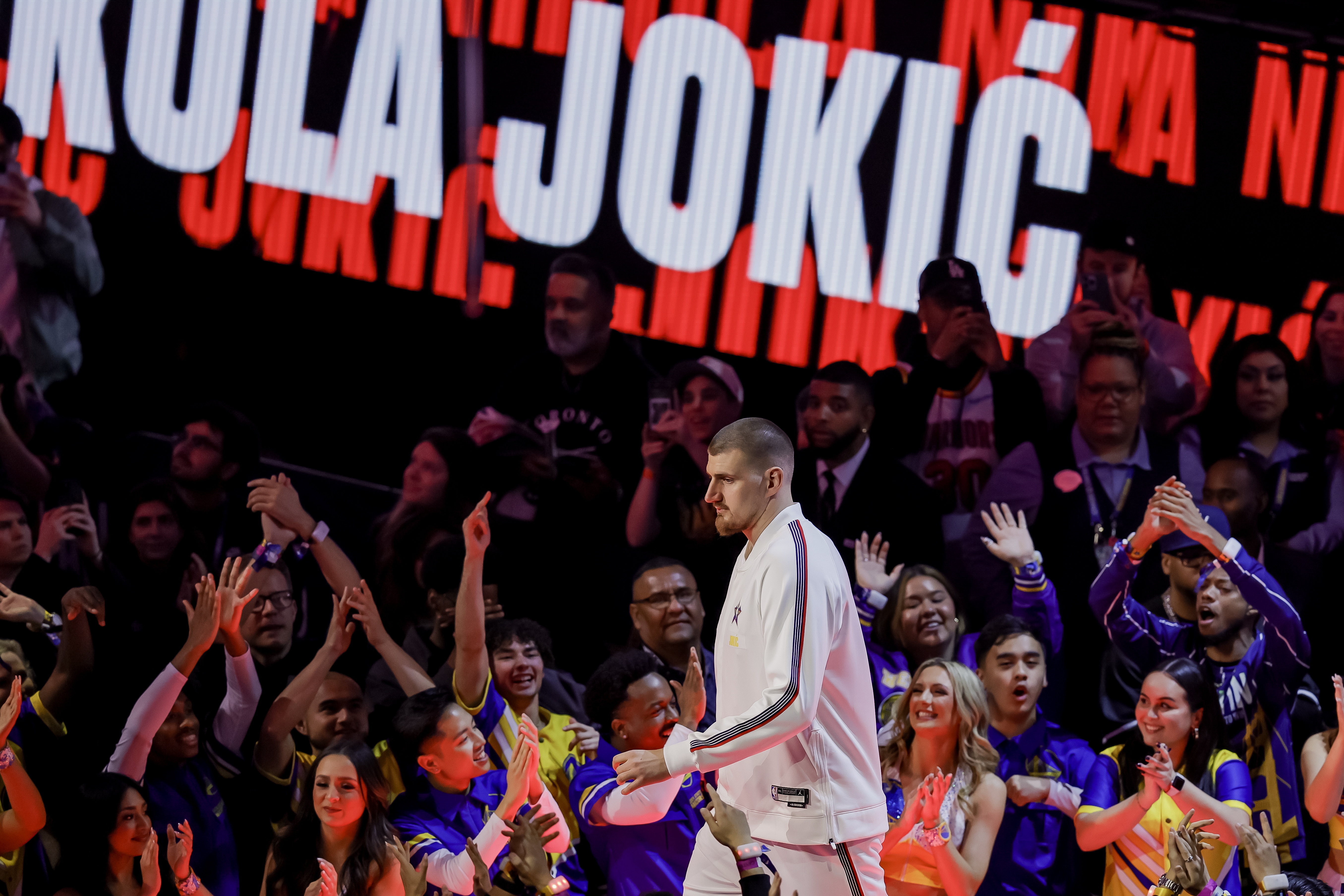 Nikola Jokic sigue haciendo historia: 31 puntos, 21 rebotes y 22 asistencias