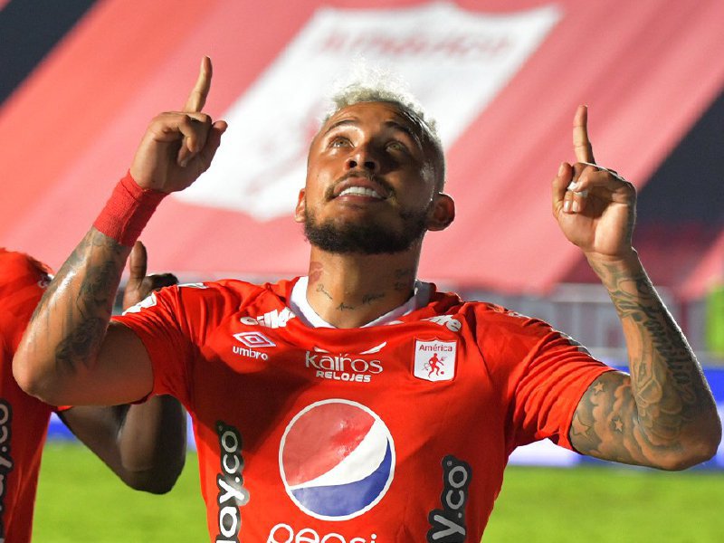 El delantero Duván Vergara anotó uno de los goles que le dieron la clasificación al América de Cali. / Dimayor