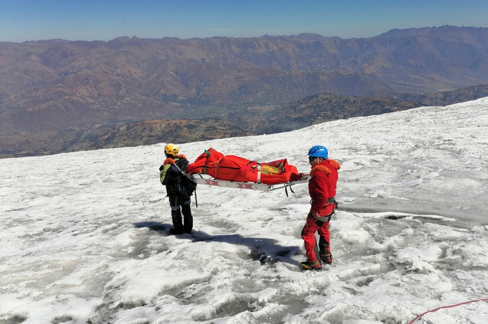 Los glaciares se derriten y aparece cadáver de escalador perdido hace 22 años