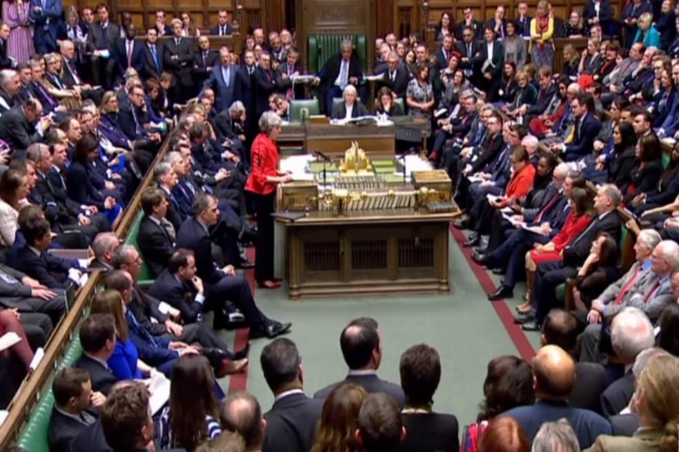 Parlamento británico rechaza de nuevo acuerdo de «brexit» y pone a May en la cuerda floja