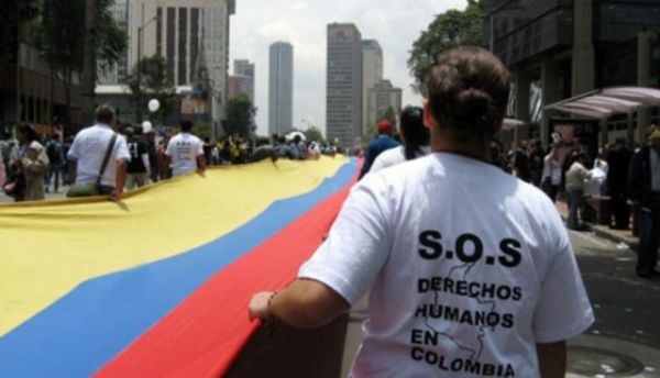 300 intelectuales de todo el mundo expresan su preocupación por el futuro de Colombia