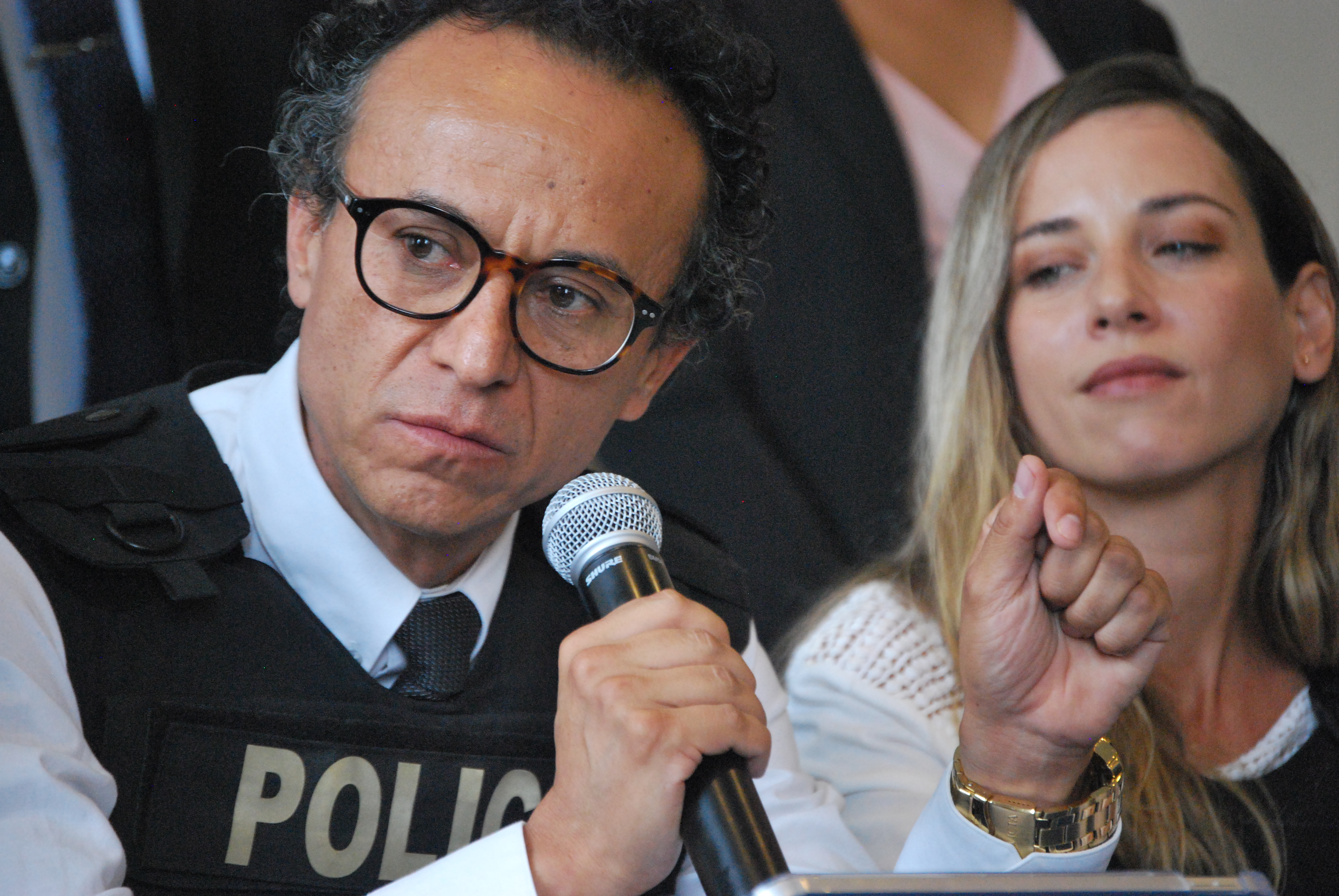 Ecuador: partido de Villavicencio elige al periodista Christian Zurita como candidato