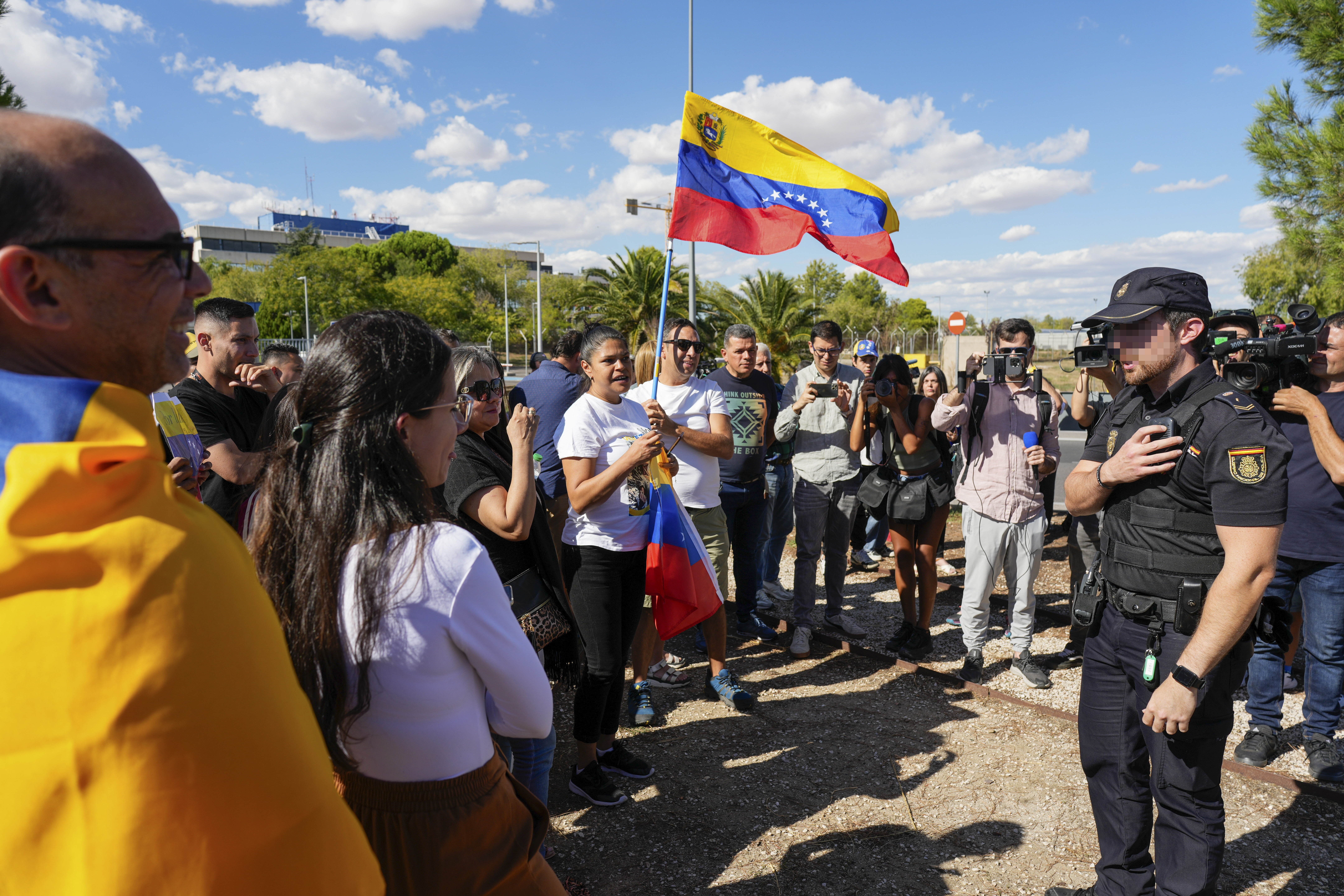 “Los problemas de Venezuela los resuelven los venezolanos”: Milton Rengifo