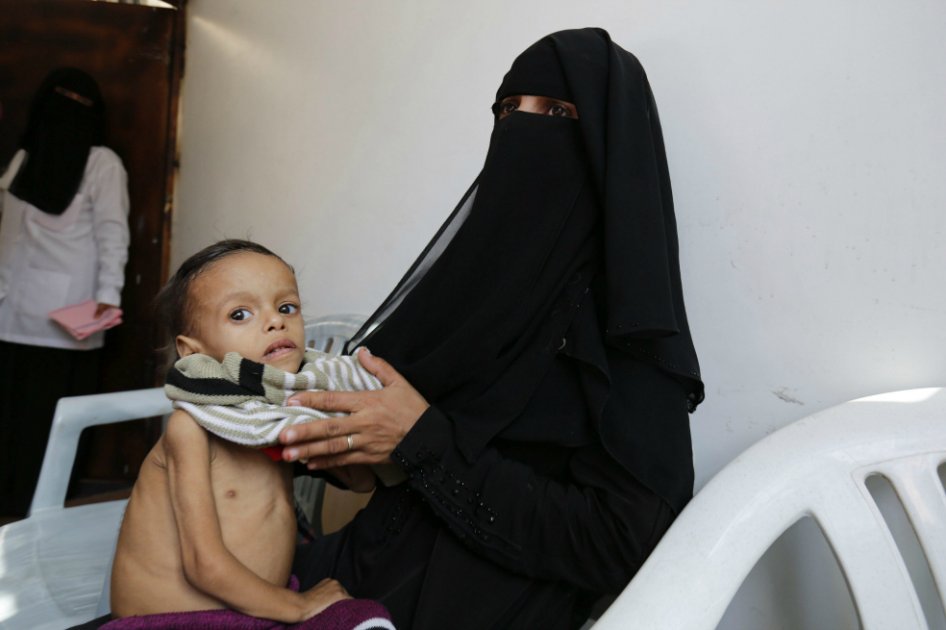 Países del Golfo Pérsico condenan ataques en Alepo, pero al mismo tiempo bombardean Yemen