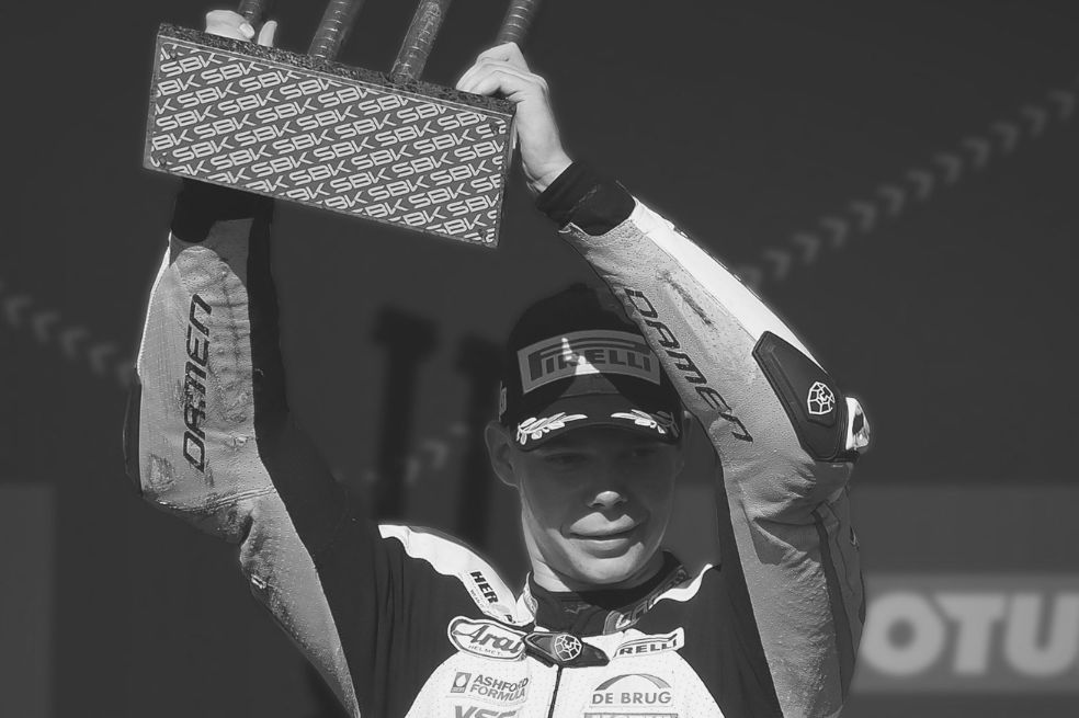 Luto en el motociclismo: Victor Steeman, de 22 años, murió tras accidente en torneo