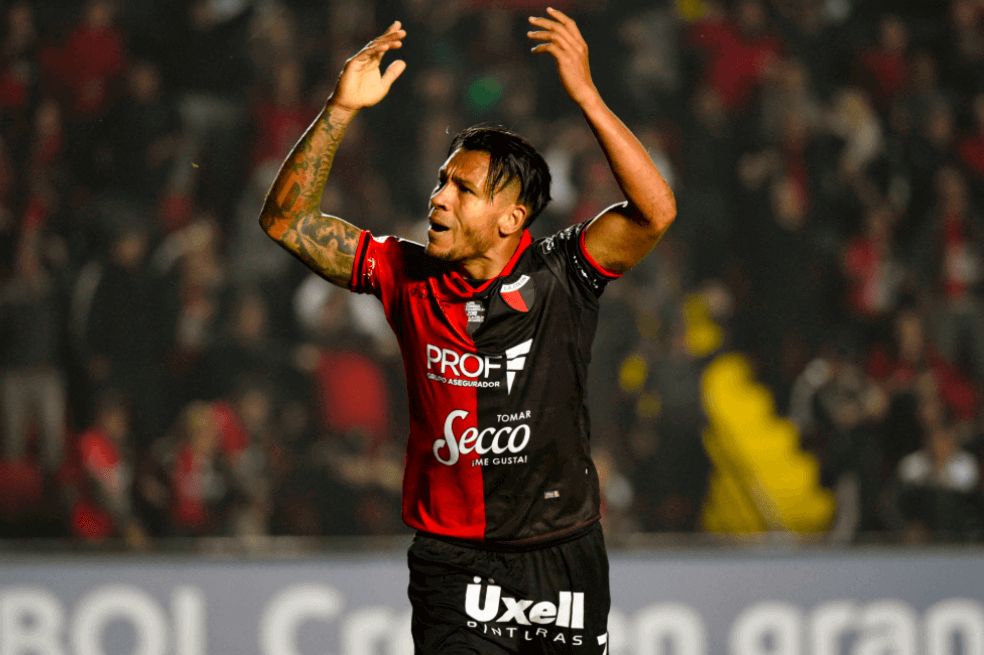 Con gol de Wilson Morelo, Colón venció a Rosario Central sale de la zona de descenso