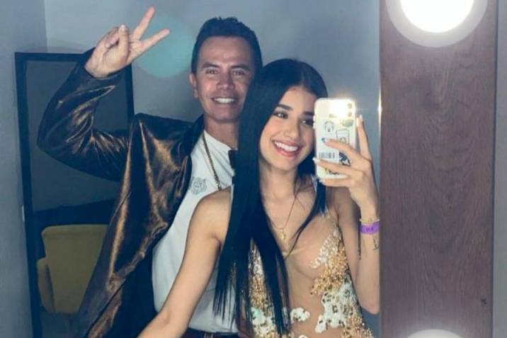 Jenny López, novia de Jhonny Rivera, respondió a quienes la tildan de ‘crecida’