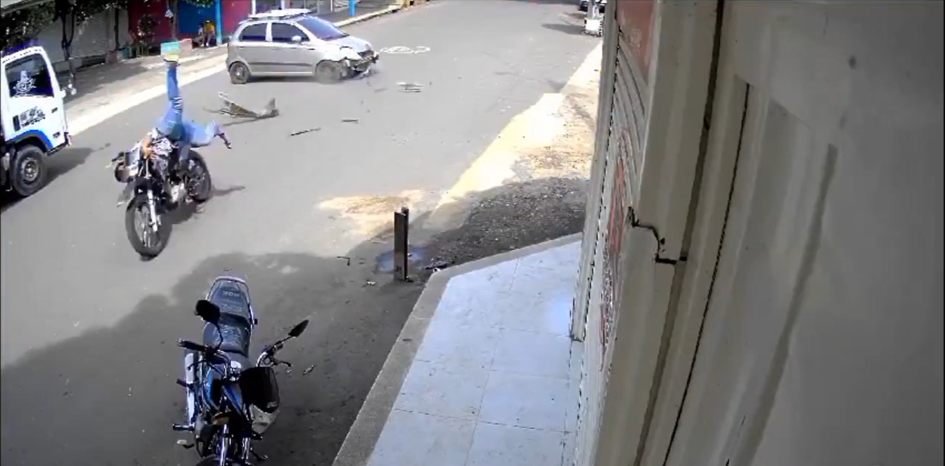 Motociclista perdió una pierna en accidente de tránsito en Caquetá (video)