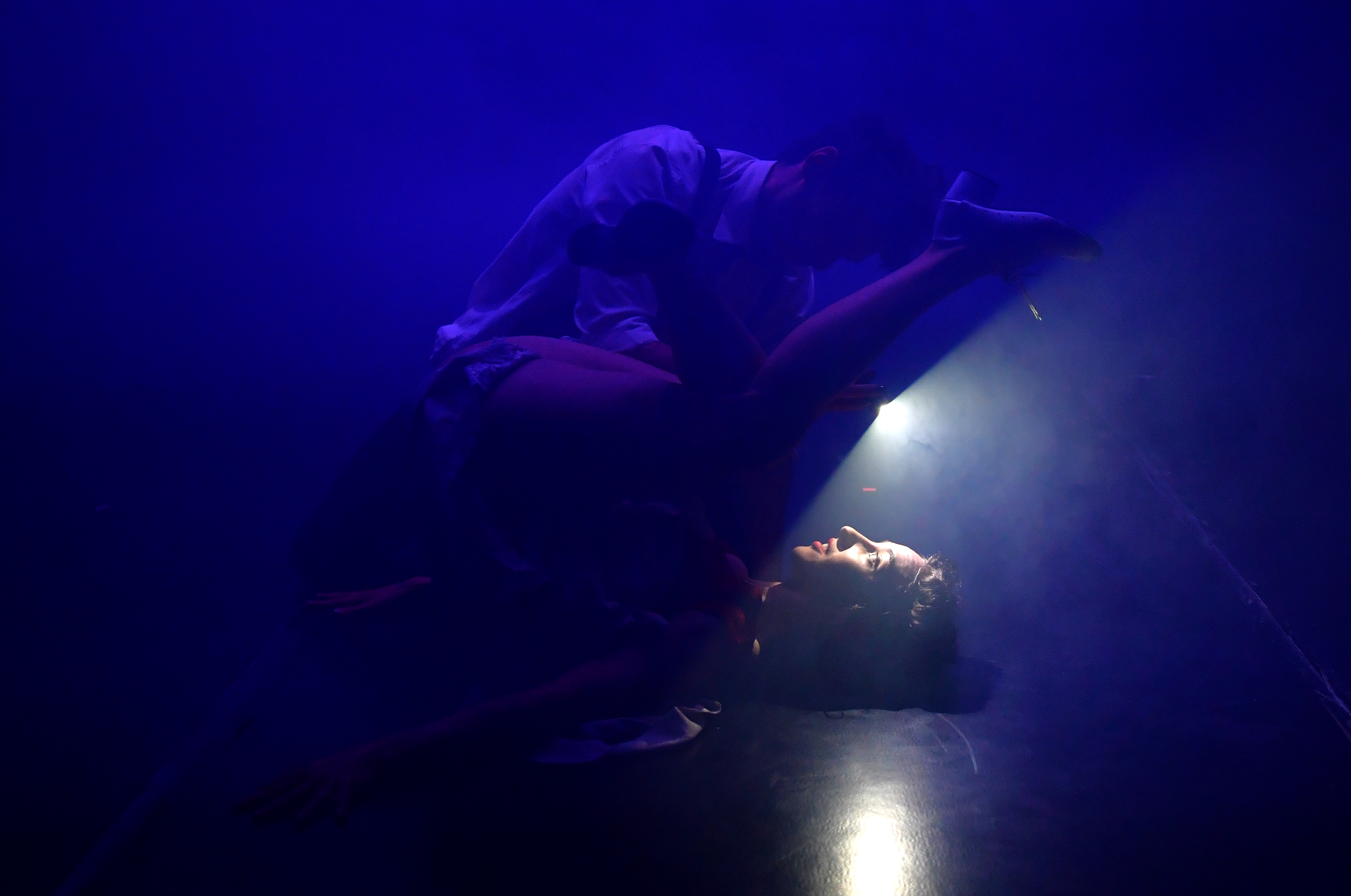 Baile de cuervos, obra de teatro del XVII festival de teatro y circo de Bogotá