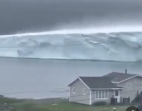 Este es el iceberg que captaron habitantes de la isla Terranova, Canadá