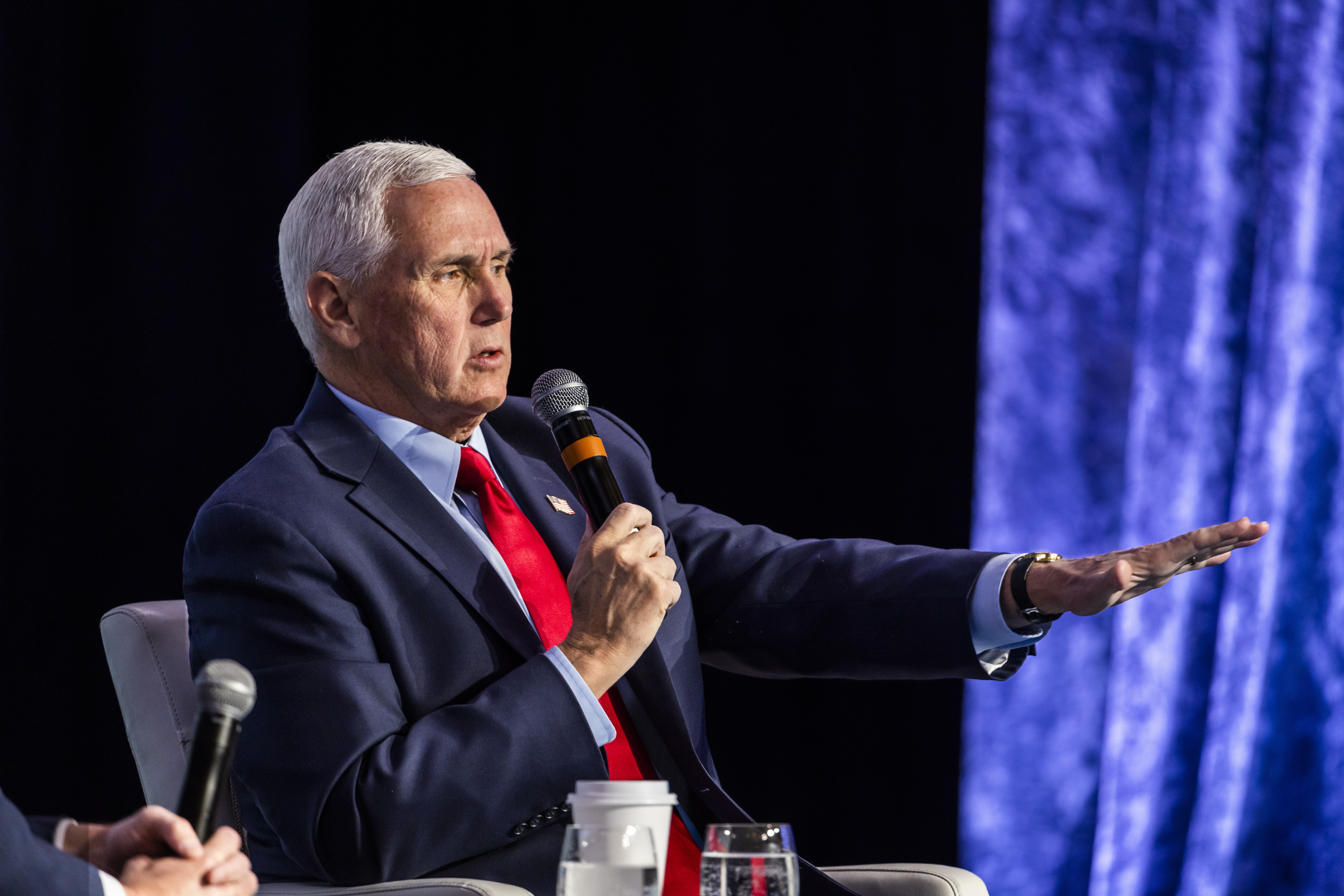 Jueces dan luz verde para que Pence declare por el asalto al Capitolio de 2021