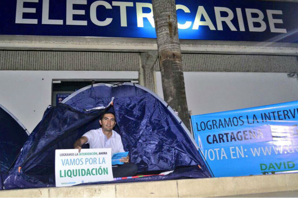 Barguil, ahora como senador, continúa batalla contra el sistema financiero