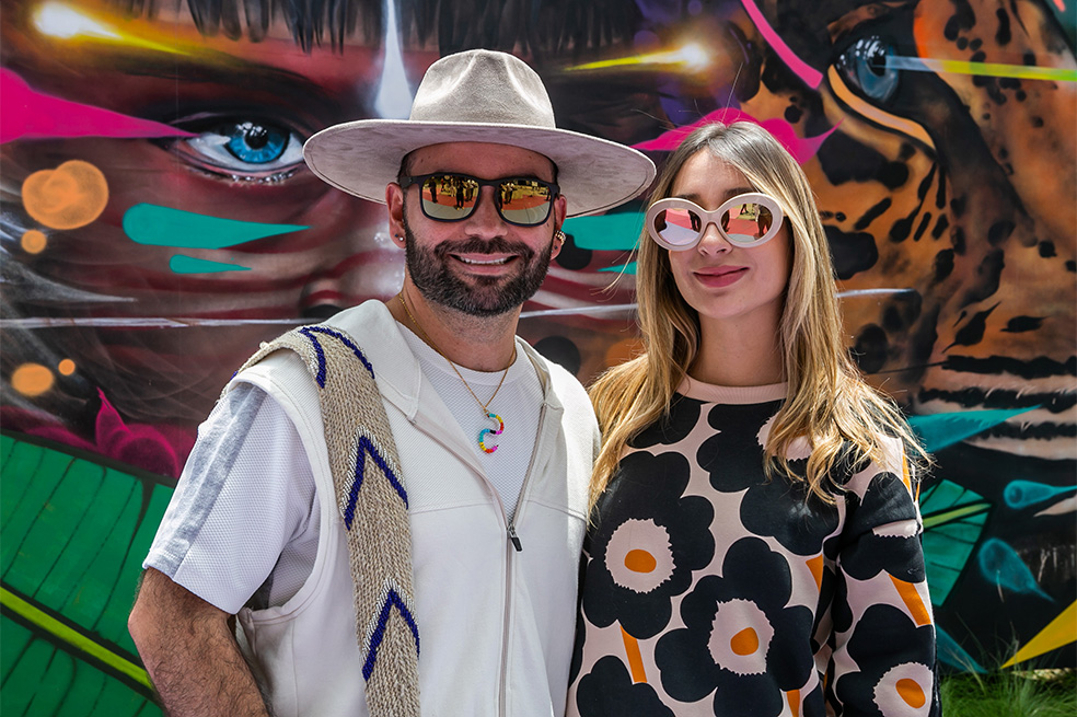 Circuito Arte Moda es un movimiento cultural, que por casi 20 años ha buscado cumplir con el propósito contribuir al desarrollo y promulgación del arte en sus diferentes expresiones. Este movimiento marca país, que ha tenido impacto a nivel internacional y nacional, ha apoyado a cientos de artistas emergentes y talentos que representan gran parte de la industria creativa, contribuyendo a su reconocimiento y visibilidad.
